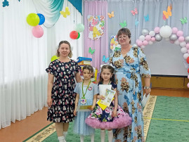 Выпускной бал Выпускной бал.